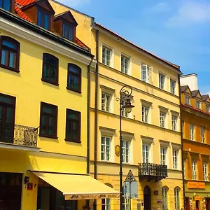 Oki Doki Old Town 2*, Varsovie Pologne